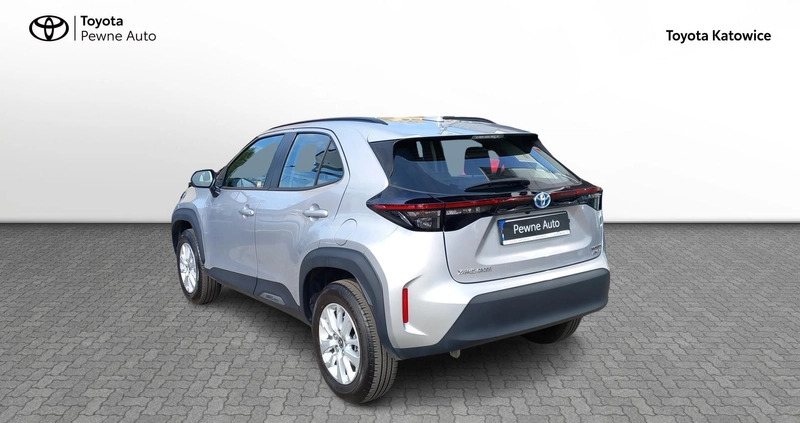 Toyota Yaris Cross cena 109900 przebieg: 12700, rok produkcji 2023 z Przemków małe 211